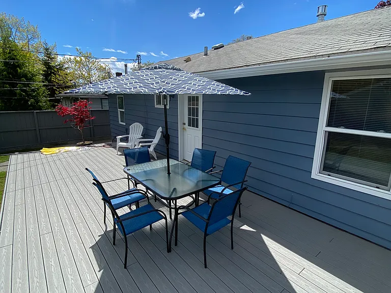 2510 Iron St — Photo 12