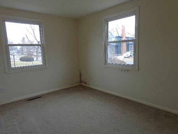 5th image of 615 Virginia Ave