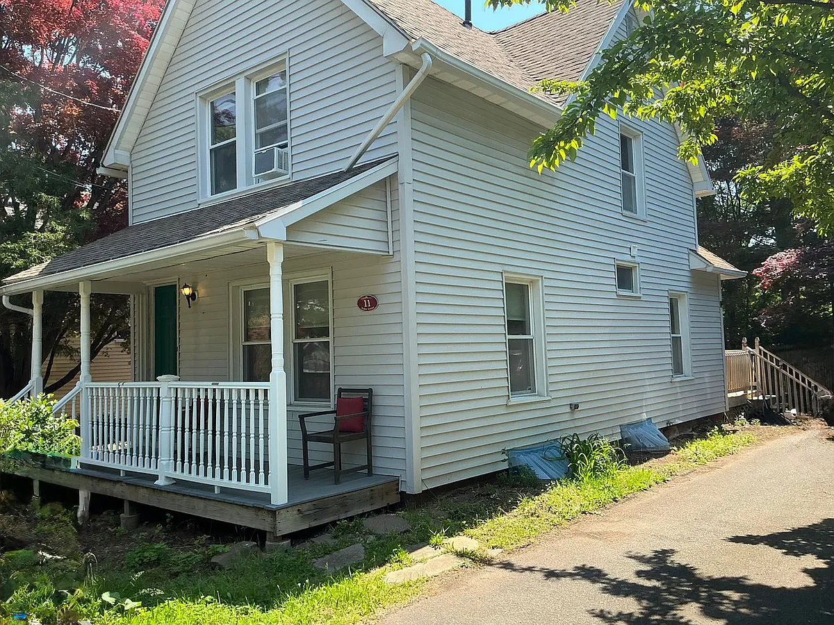Building Photo - 11 Huber Ave