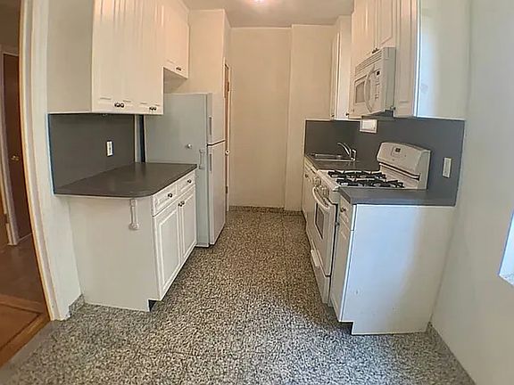4th image of 825 W 187th St APT 6N