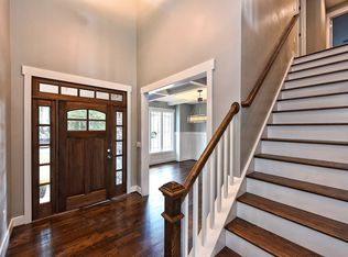 2800 Attaberry Dr, Charlotte, NC 28205