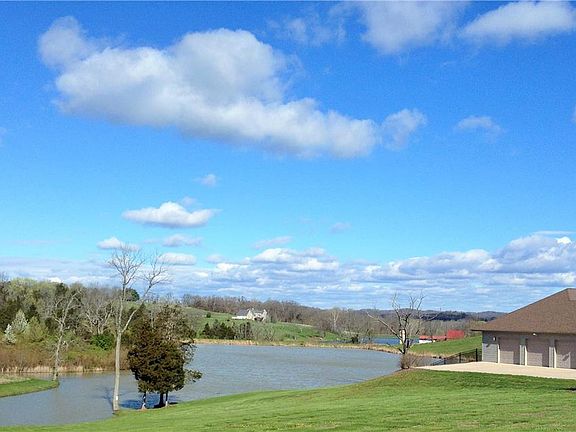 4th image of 16 Polo Downs Pkwy