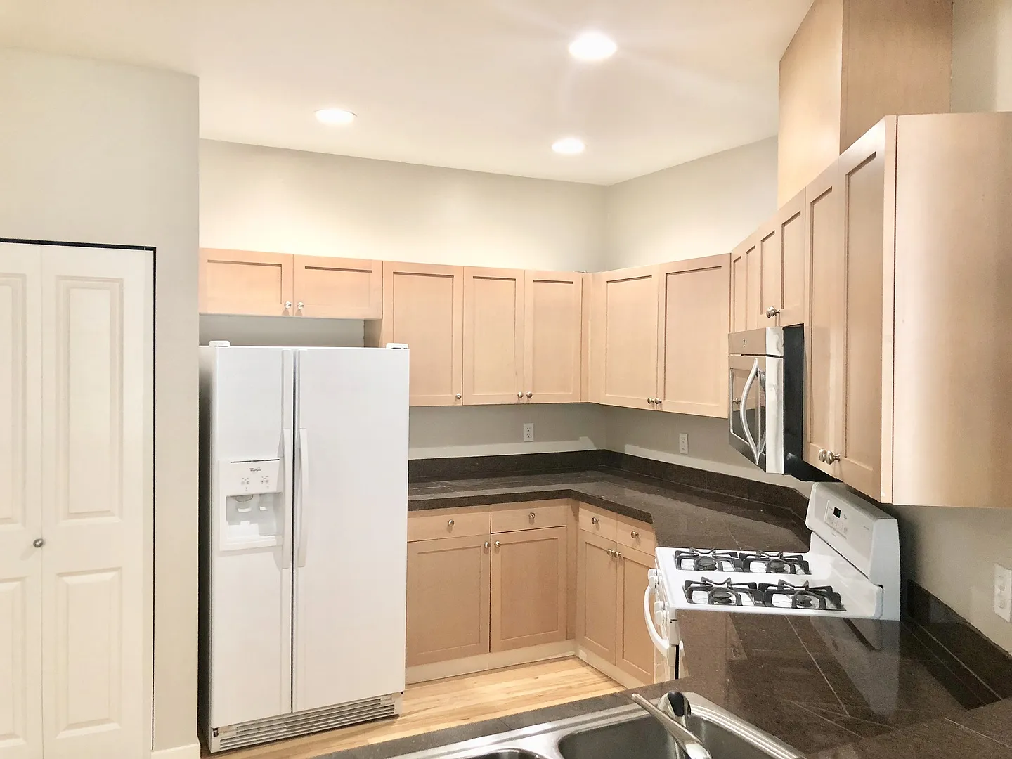 Sammamish Townhouse — Photo 3