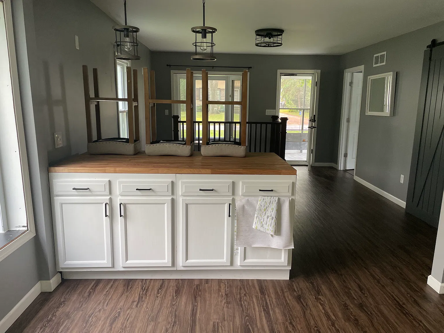 3 bed, 1.5 bath, 1000 sqft, $1,700 — Photo 4