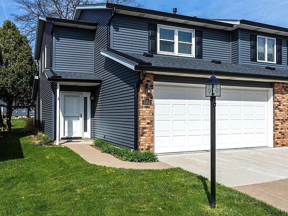 2nd image of 5952 Crow Valley Park Dr