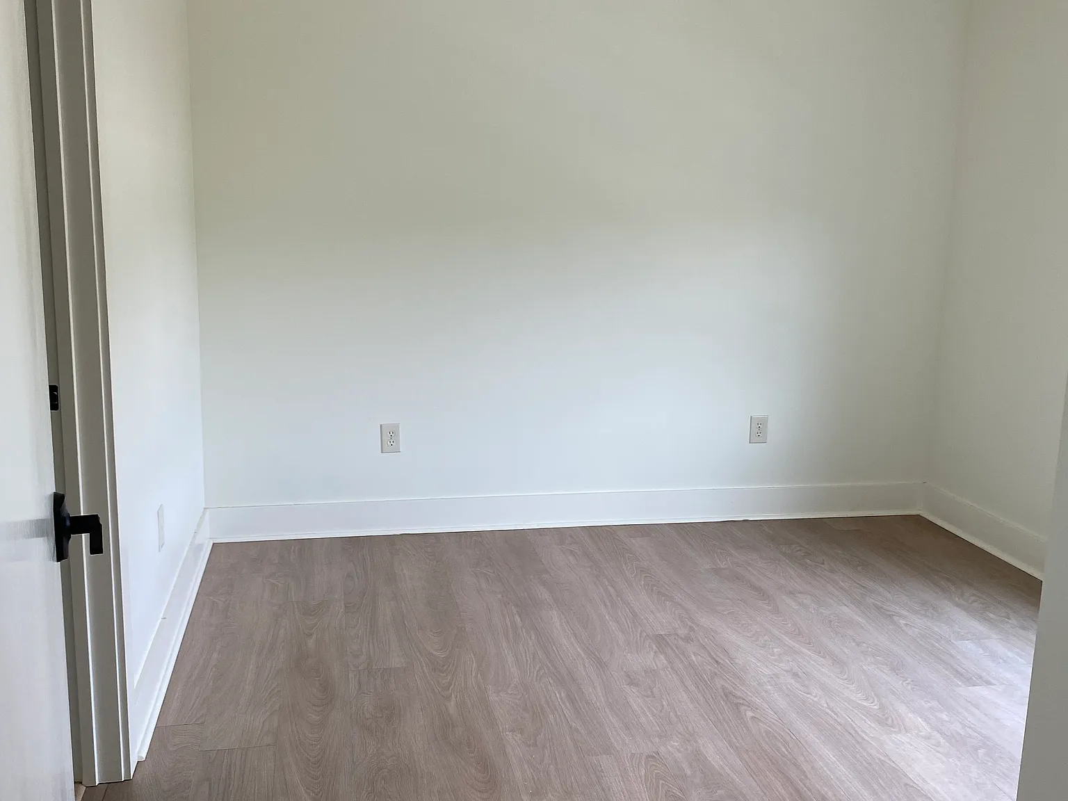 1 bed, $1,600 — Photo 3