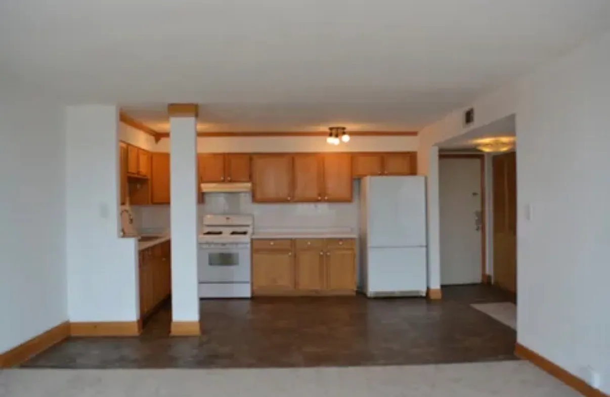1 bed, 700 sqft, $1,700 — Photo 3