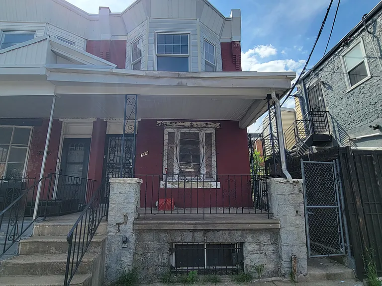 710 S 56th St, Philadelphia, PA 19143
