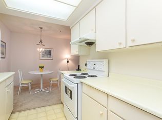 6660 Buswell St #308, Richmond, BC V6Y2G8