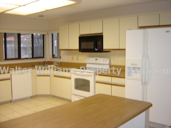 2nd image of 63 Westbrook Ln