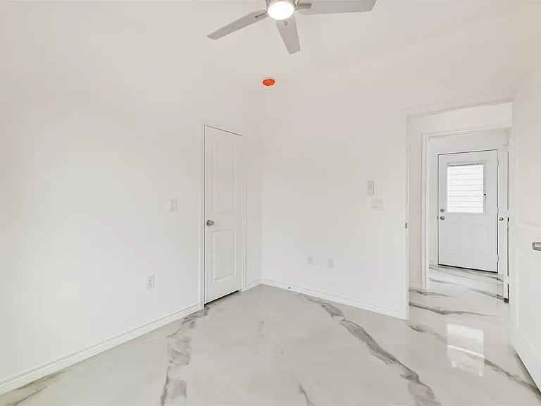 16922 W Forrestal — Photo 26