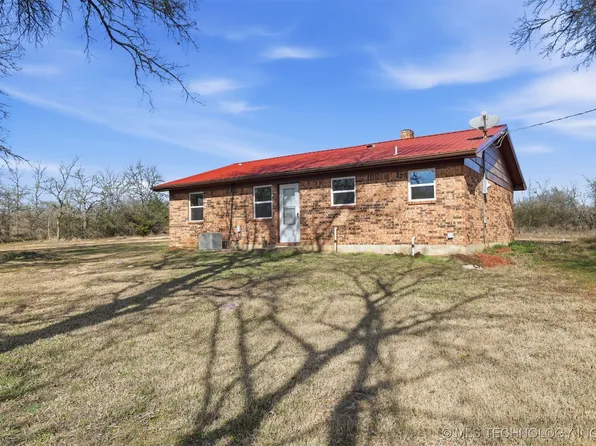 208 SW Railroad Ave, Fort Towson, OK 74735