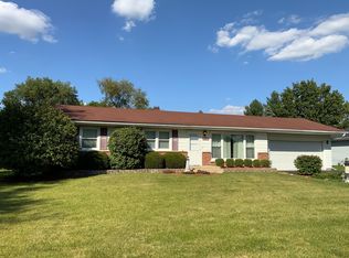 2229 Garden Rd, Aurora, IL 60506