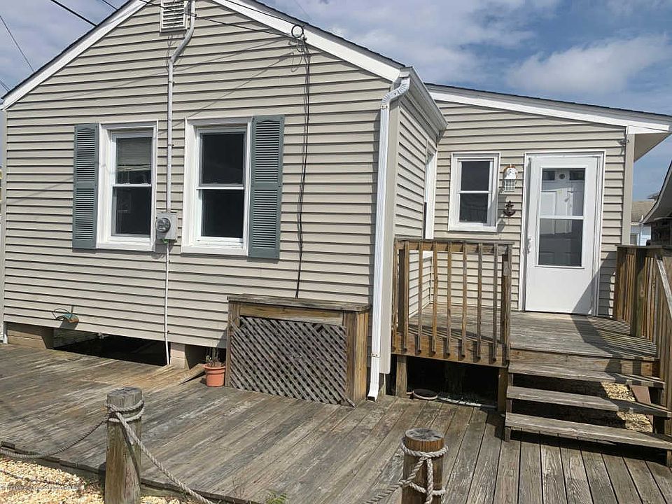 2nd image of 39 Shore Villa Rd #B