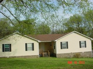 528B Woods Dr, Columbia, TN 38401