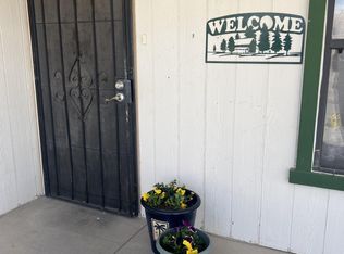 868 11th Ave SE, Rio Rancho, NM 87124