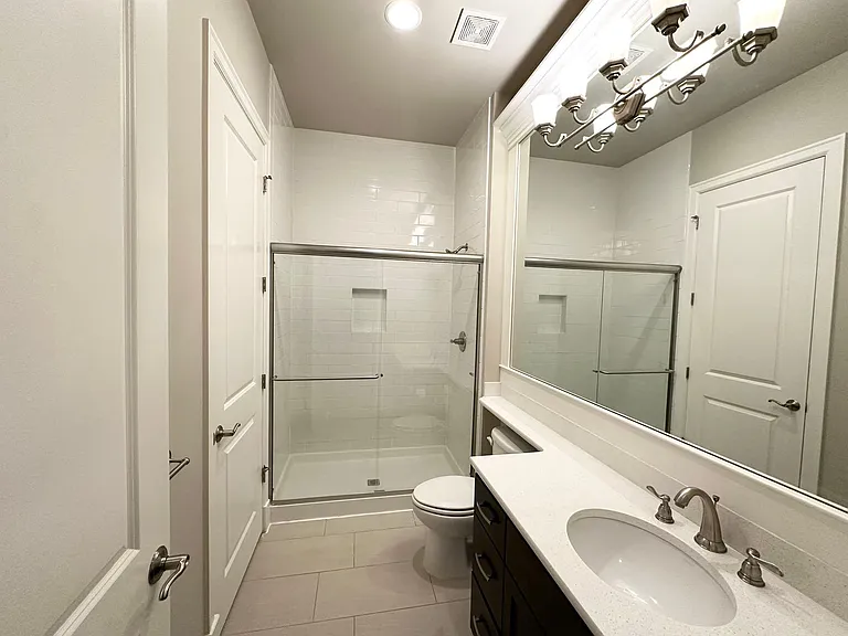 5622 NE 2nd Ct — Photo 23