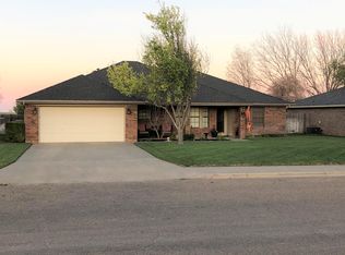 516 Floyd Ave, Dumas, TX 79029