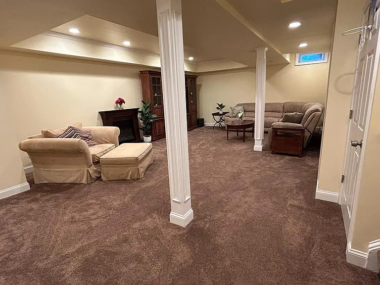 19 Wharton Dr — Photo 34