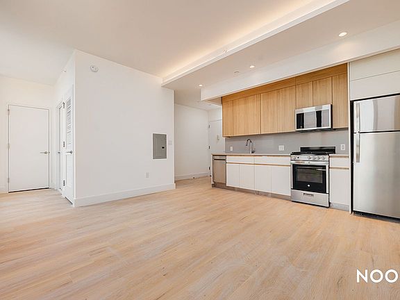 3rd image of 393 Weirfield St #723
