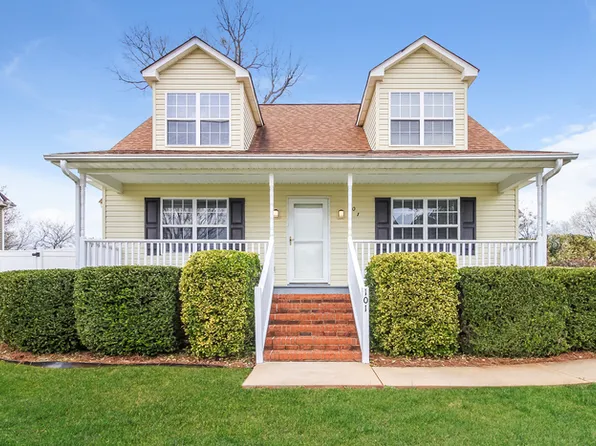 101 Luke Ct, Easley, SC 29640