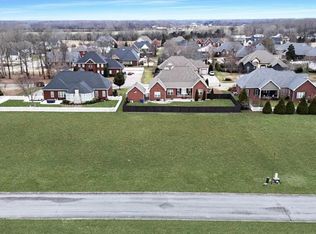 27 & 28 Trents Ln, Murray, KY 42071