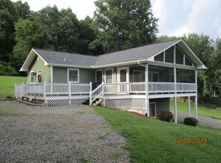 441 Ledford Chpl Rd, Hayesville, NC 28904