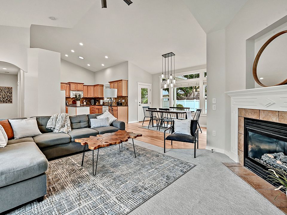 1st image of 6105 N Gull Rock Pl