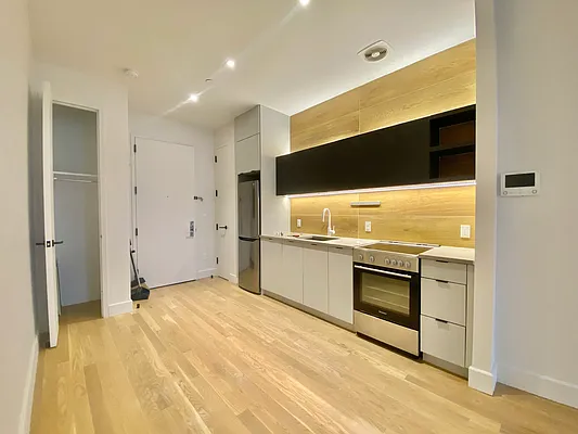 Rented by Simply Brooklyn Realty Inc | media 8