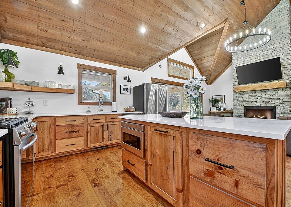 19th image of 89 High Meadows Ct