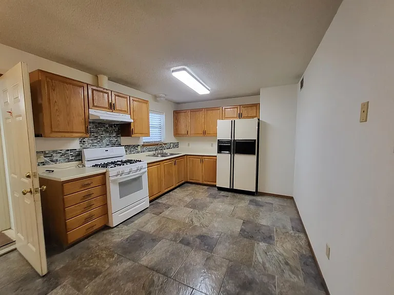 25 Windsong Ln — Photo 4