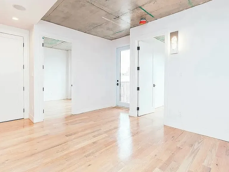 240 Stagg St #3D — Photo 7