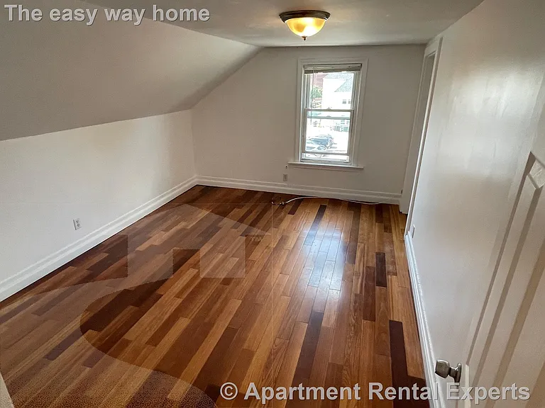 70-72 School St #2 — Photo 37