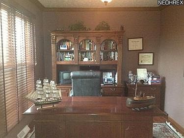 5th image of 7305 Bayberry Ct S