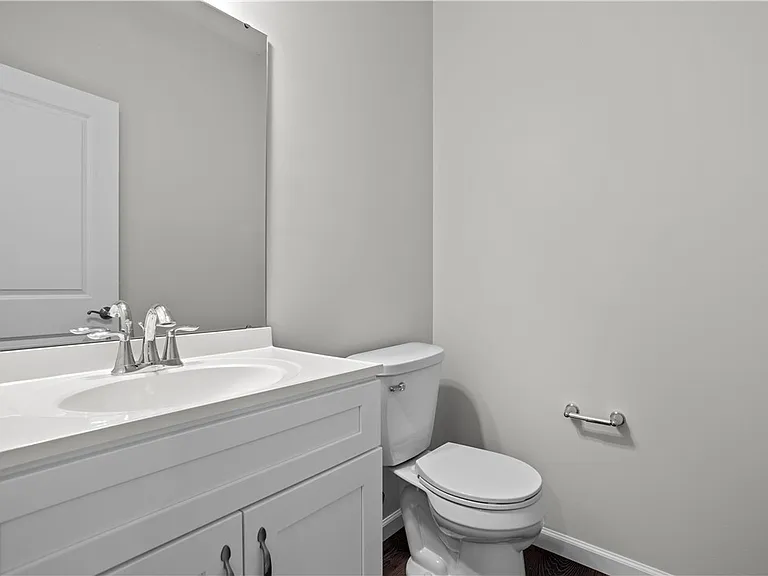 413 Walnut Ct — Photo 8