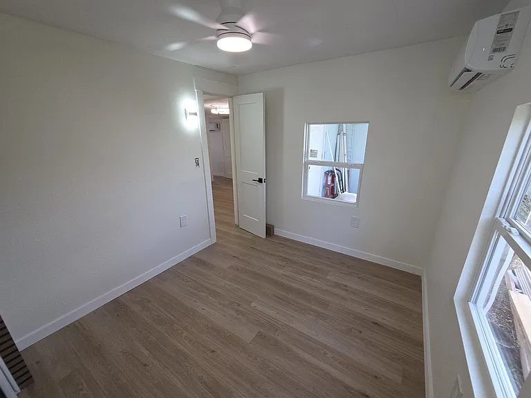 150 Old Englewood Rd #5 — Photo 15