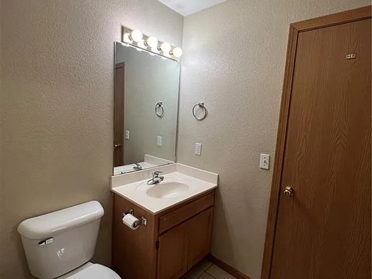 2229 E Cinnamon Way — Photo 9