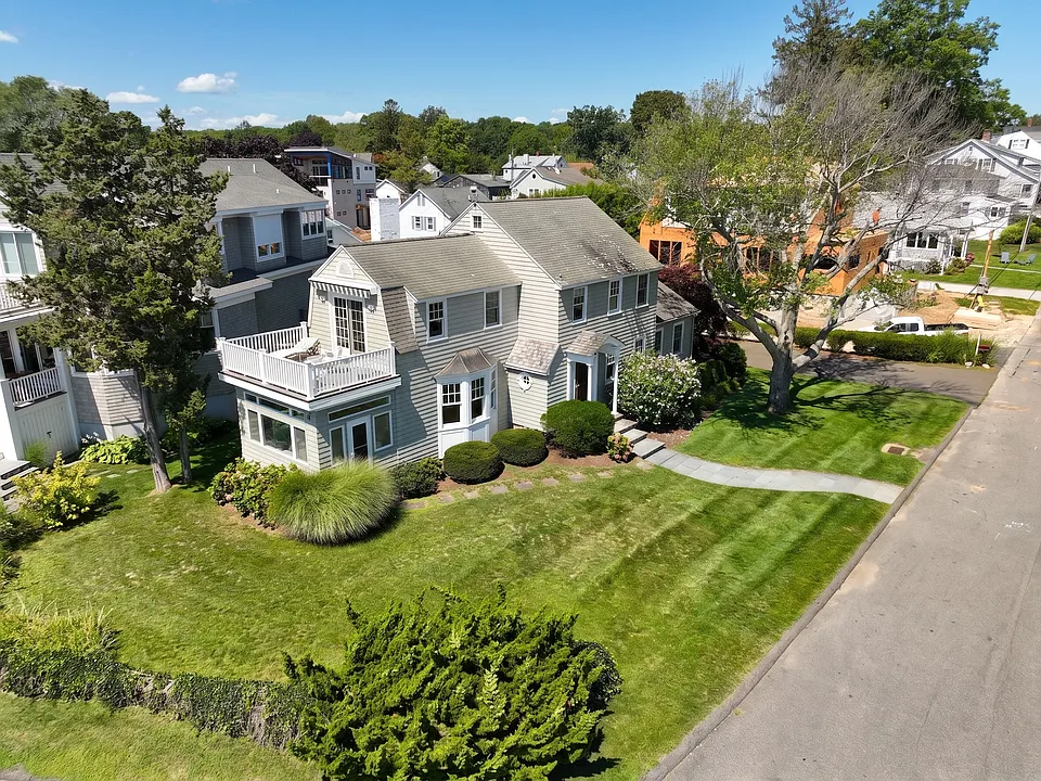 17 Seaview Ave