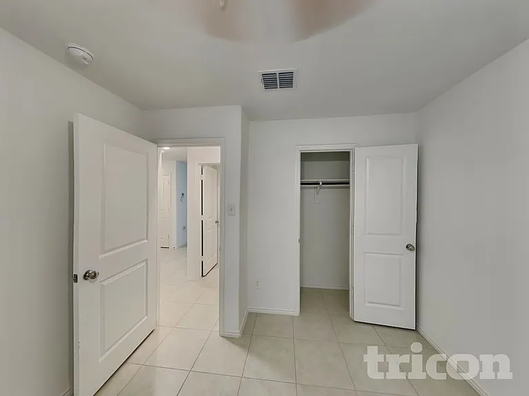 2602 Vavra Ln — Photo 10