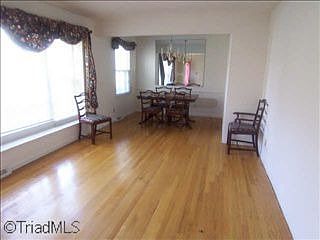 4th image of 3116 Shallowford Dr