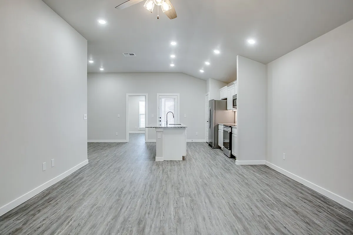 Building Photo - 10518 Abbeville Ave