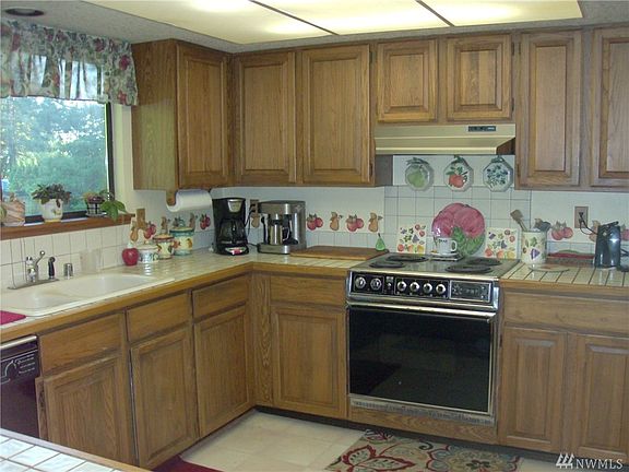 5th image of 1802 63rd Ave NE