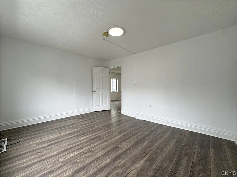 318 W Hoard St — Photo 12