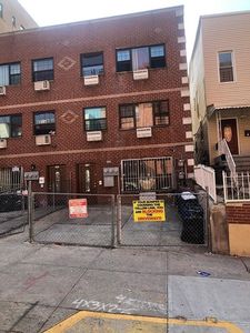 578 E 166th Street, Bronx, NY, 10456
