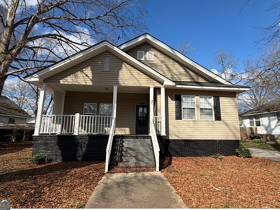 4th image of 40 Edgewood Ave