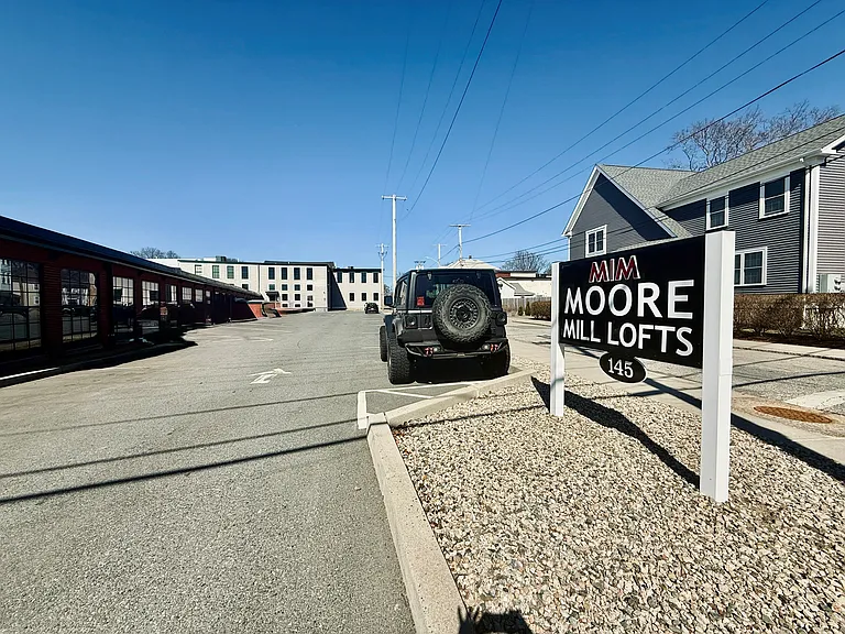 Moore Mill Lofts — Photo 33