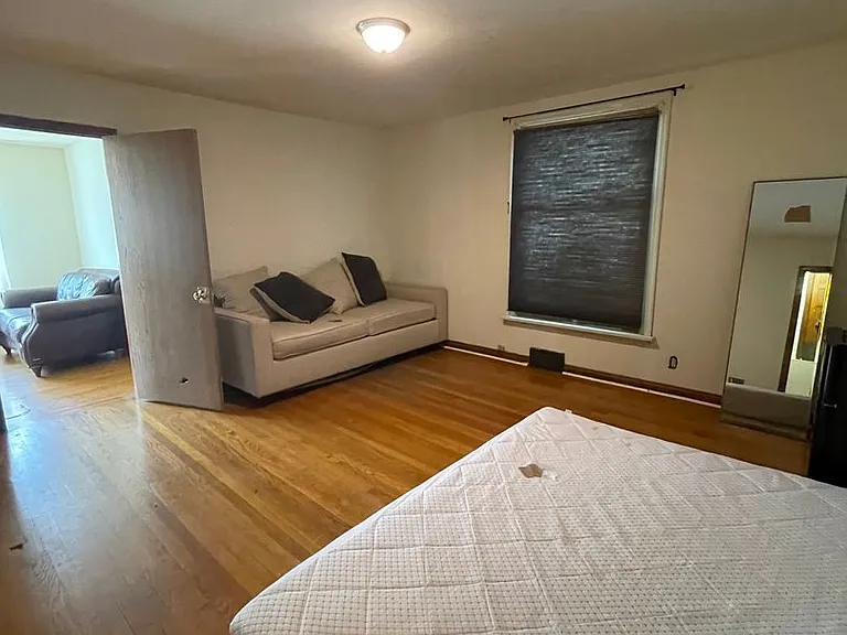 65 E Norwich Ave — Photo 30