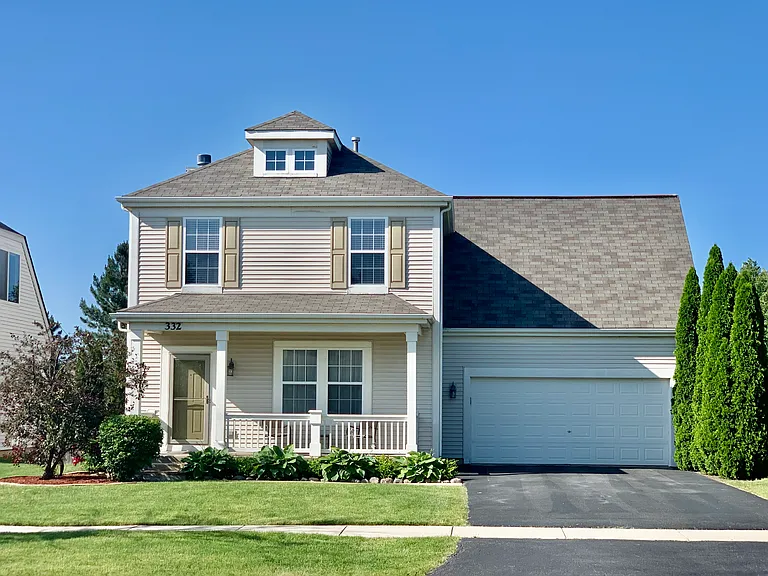 332 W Winchester Dr — Photo 1