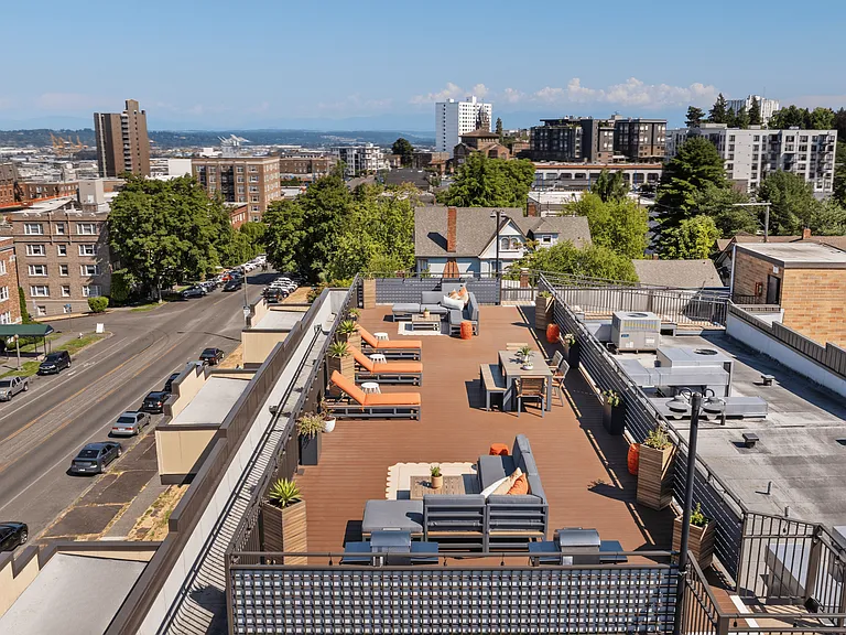 Relax, dine, and soak in the city views from our rooftop retreat.