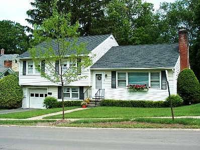 1st image of 44 Beaver St
